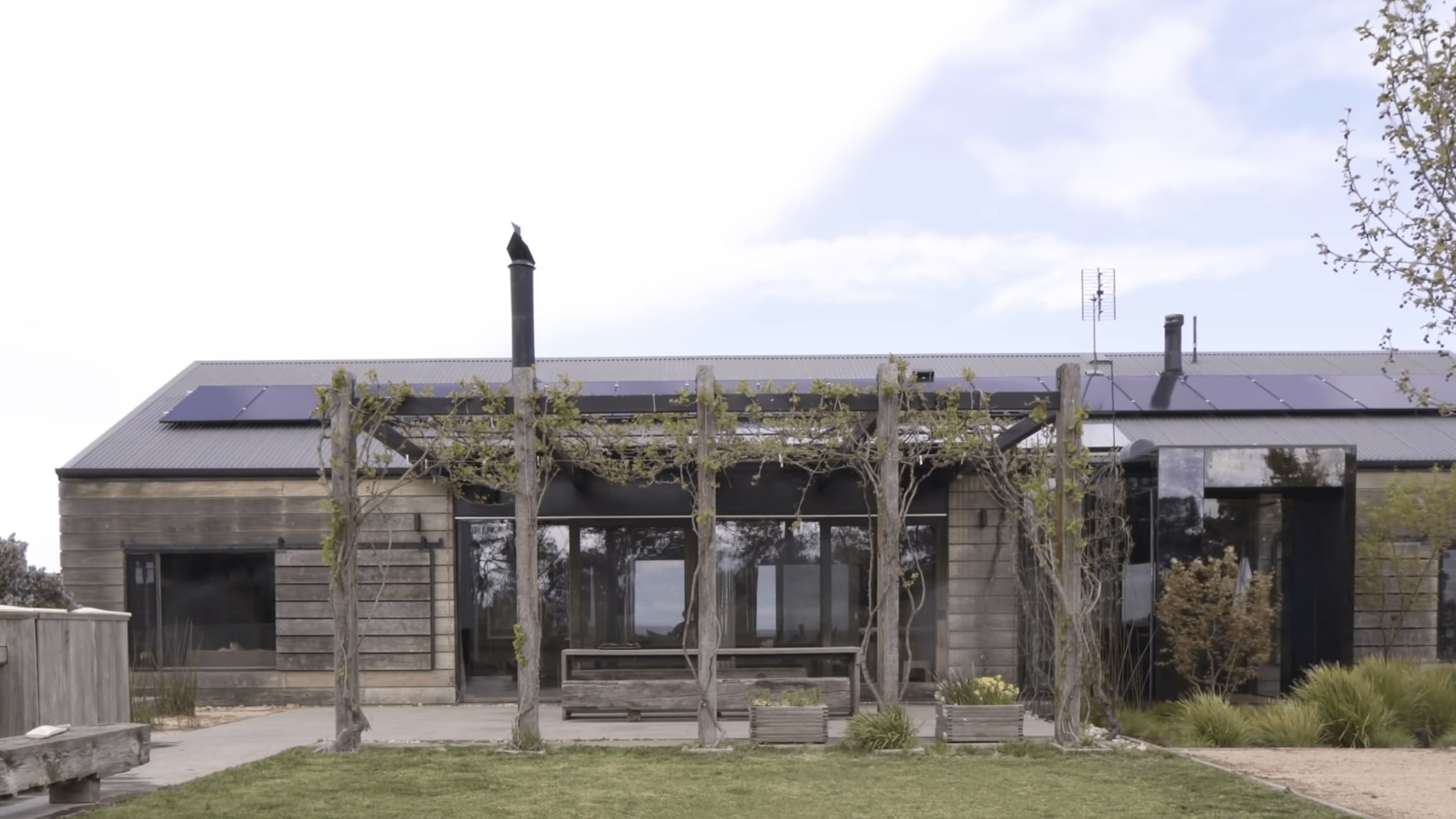 Picture of Off Grid Homes: The Ins and Outs · Greener Wisdom